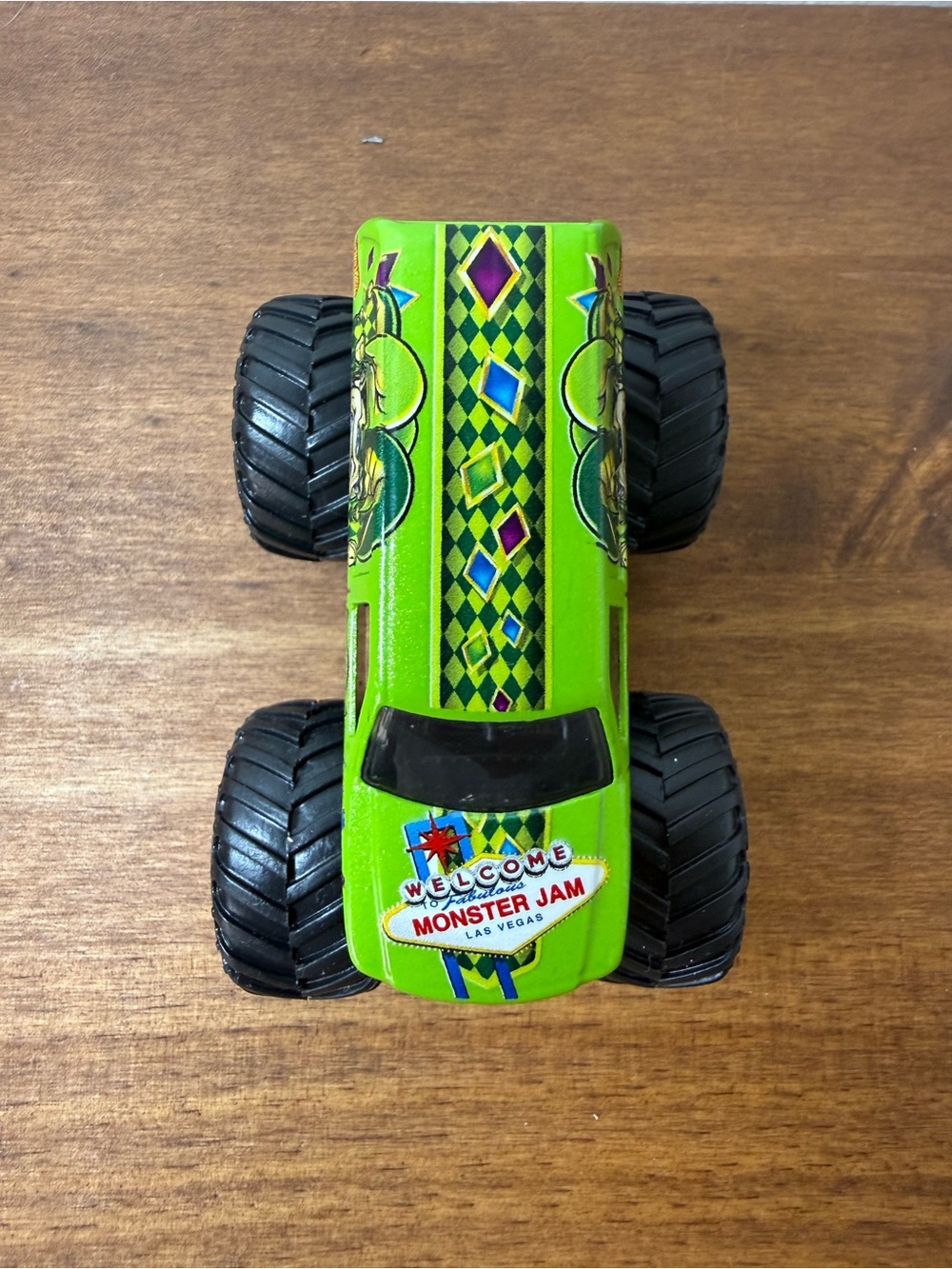 Hot Wheels Monster Jam Truck 1:64 Jester Green “Welcome To Fabulous Las Vegas” - Picture 6 of 7
